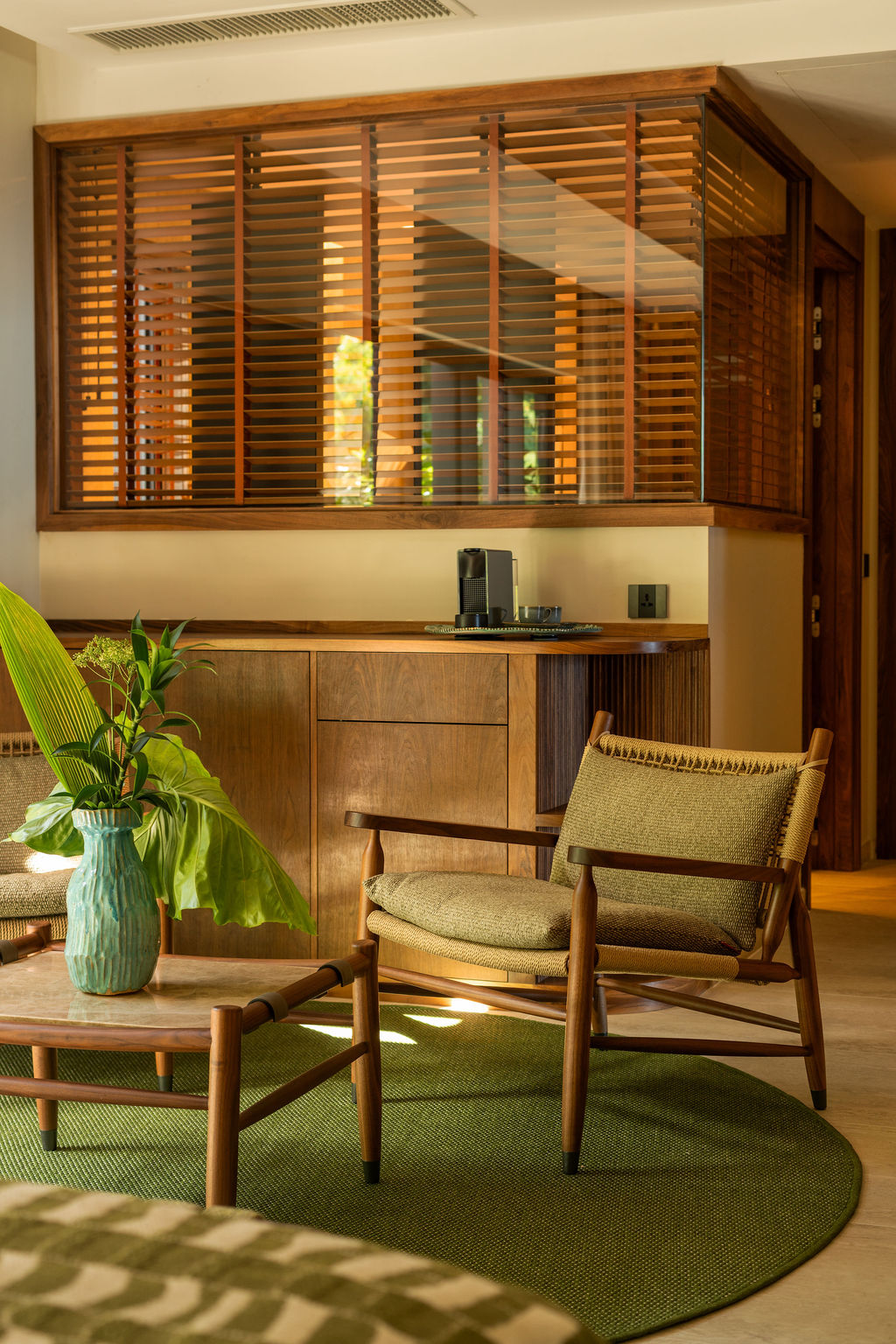 JOA & LOE Penthouse 7